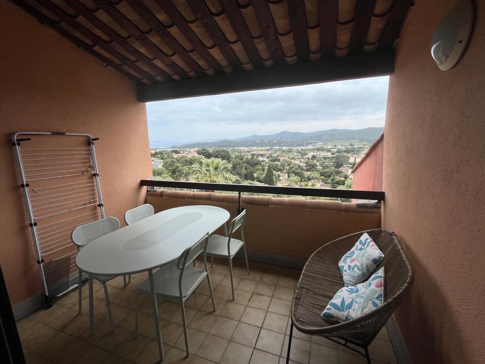 Superbe Duplex 35M2 Vue Mer Avec Piscine Bormes-les-Mimosas Exteriér fotografie